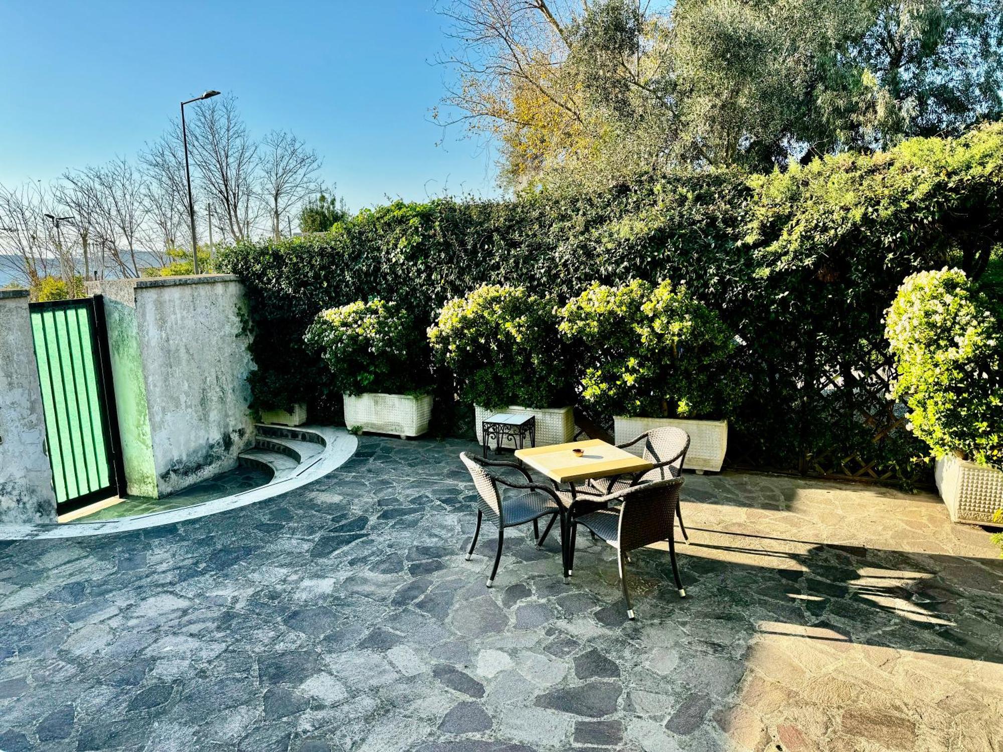 B&B Dumbolo Pozzuoli Exteriör bild